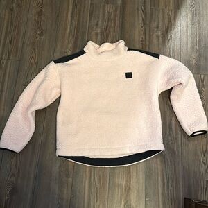 Under Amour pink fuzzy Sherpa pullover sz large